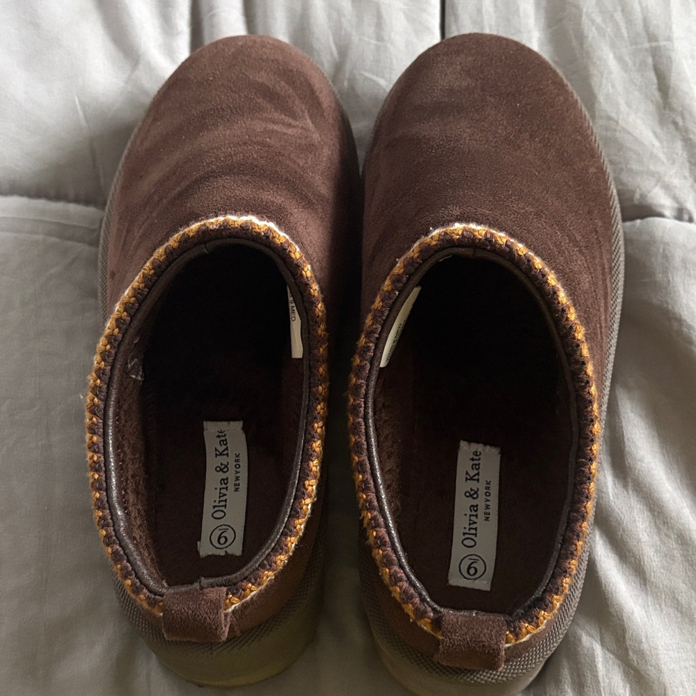 Olivia & Kate Women's Brown Slip-On Cozy Slippers